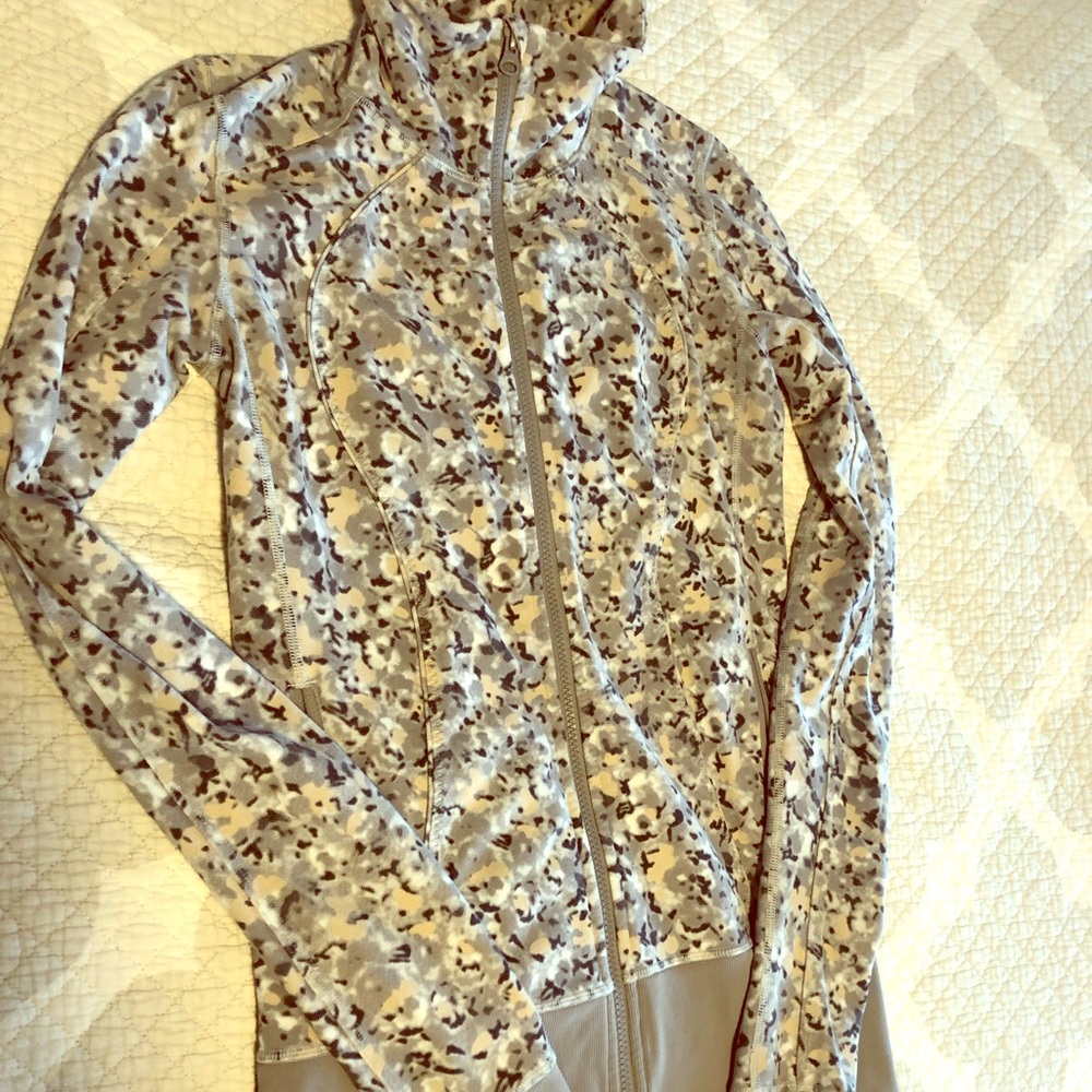 EUC Lululemon jacket